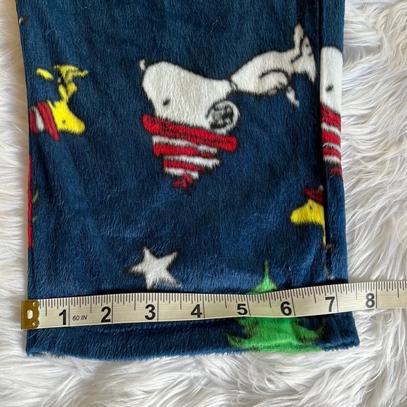 Peanuts Christmas PJ Pants - Picture 10 of 10